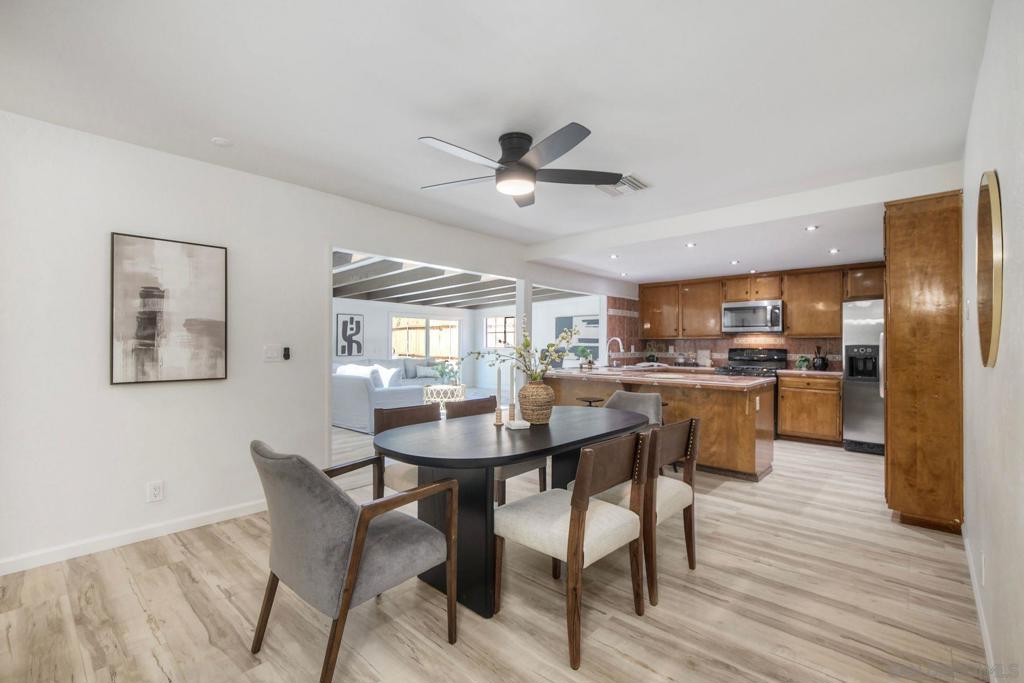 750 Melrose Pl — photo