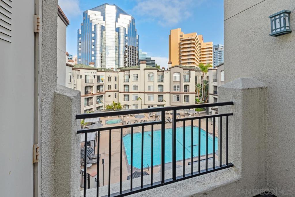 9229 Regents L427 — photo
