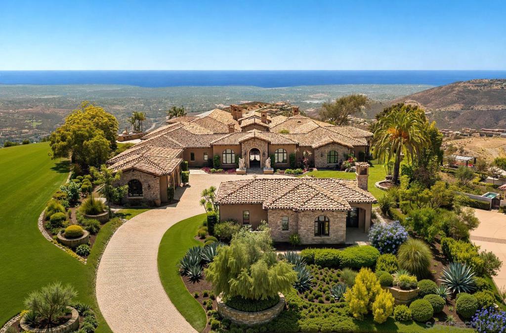8619 Via Rancho Cielo — photo