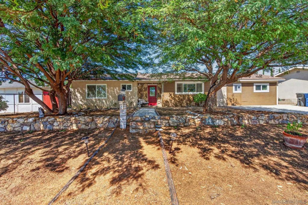 13422 Standish Dr — photo