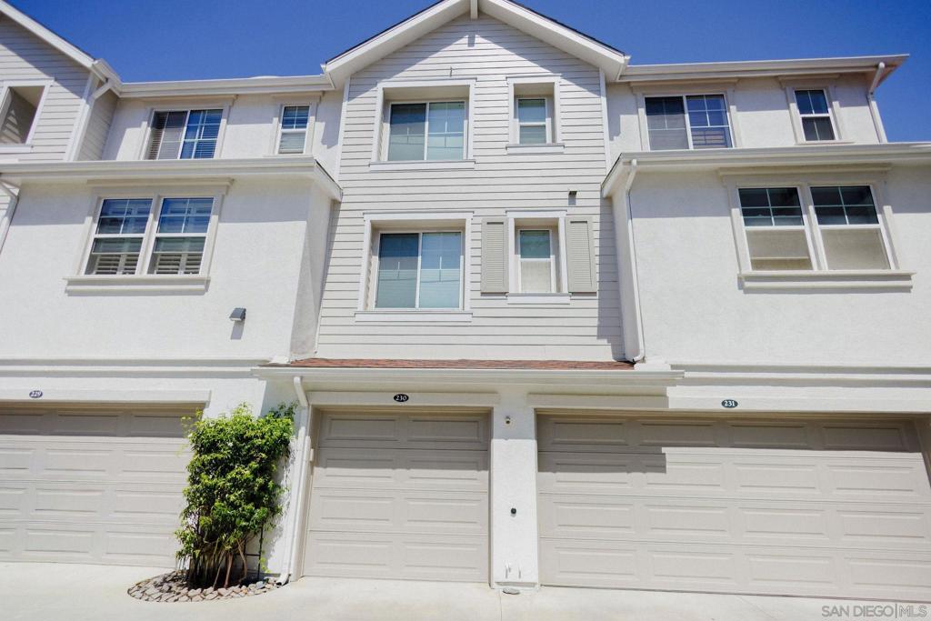 810 Harbor Cliff Way 230 — photo
