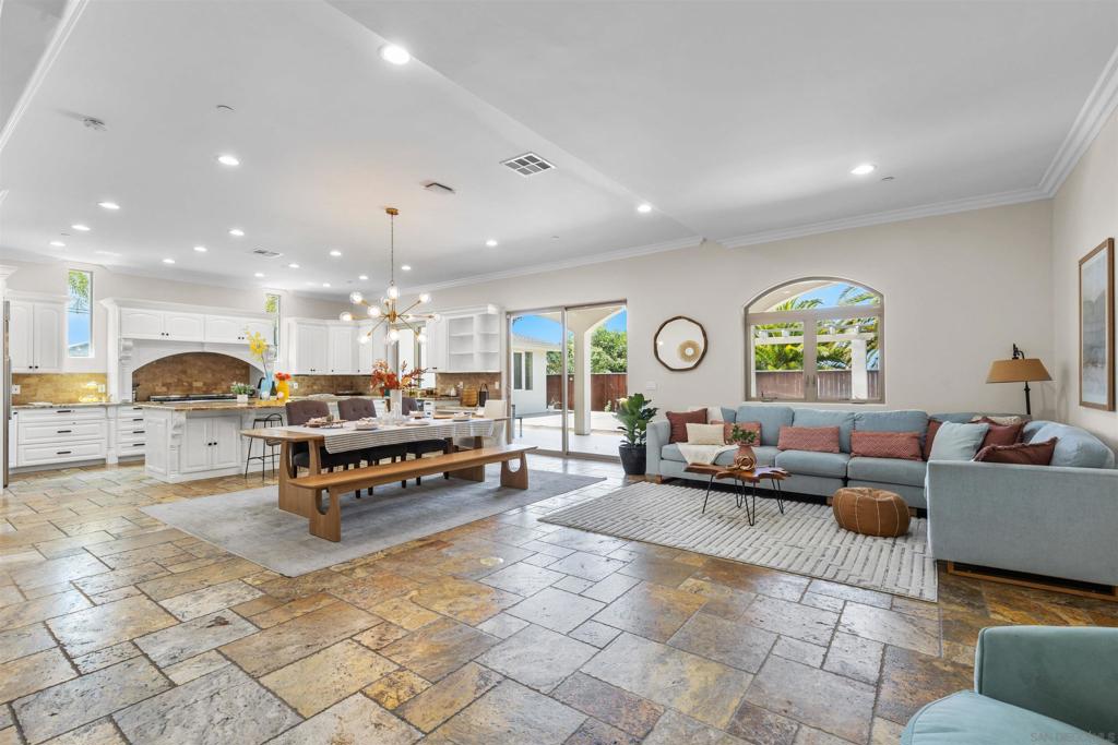 1280 Santa Fe Dr — photo