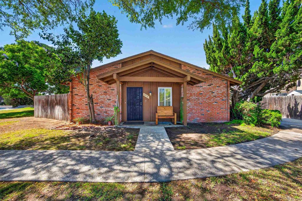 8318 Panorama Ridge Ct — photo