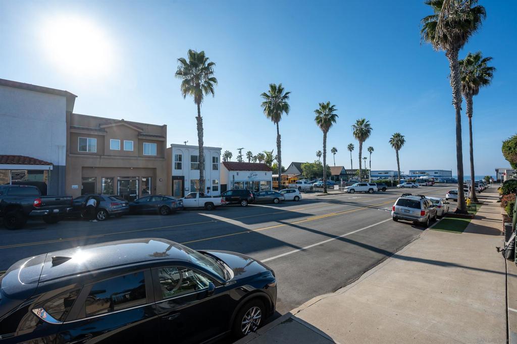 4741 Point Loma — photo