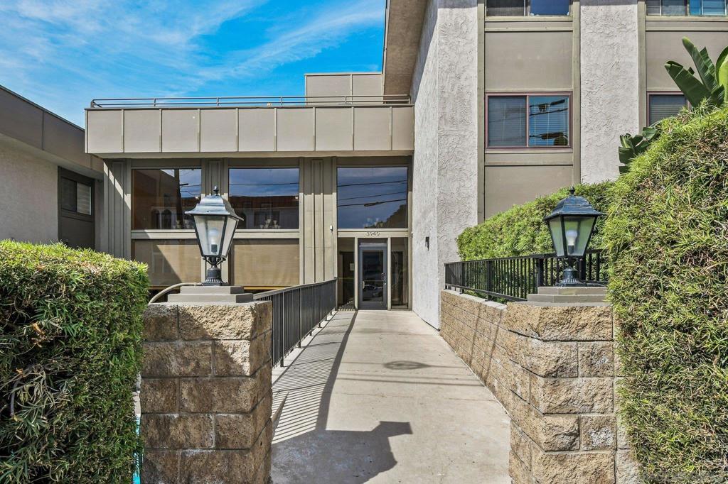 3940 Dove Street 204 — photo