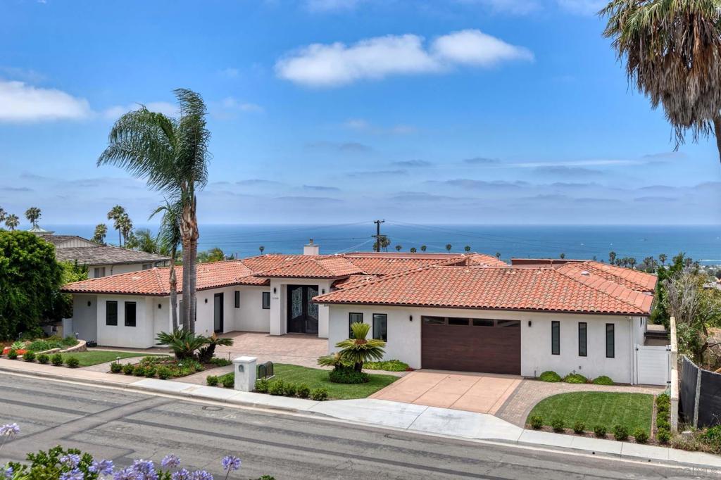 1168 Muirlands Vista Way — photo