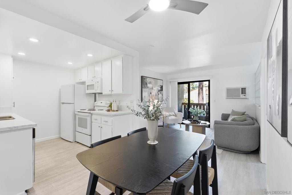 10260 Black Mountain 131 — photo