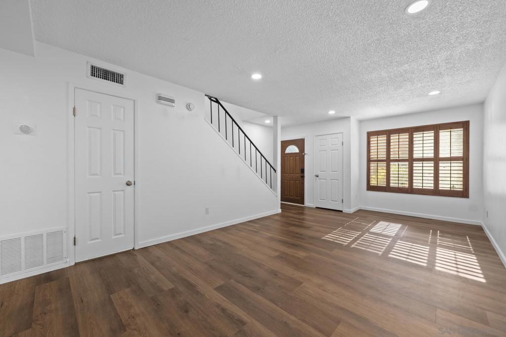 1512 Gustavo Street Unit B B — photo