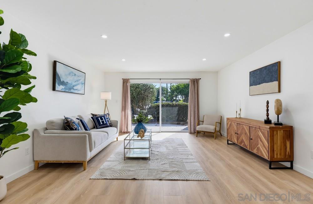 4444 W Point Loma 98 — photo