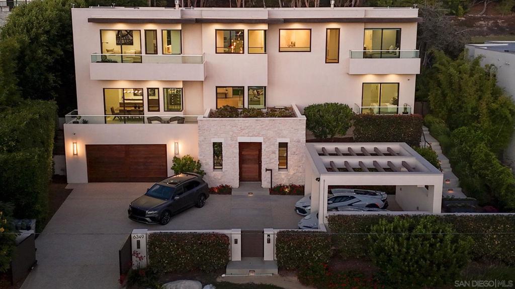 6349 Castejon — photo