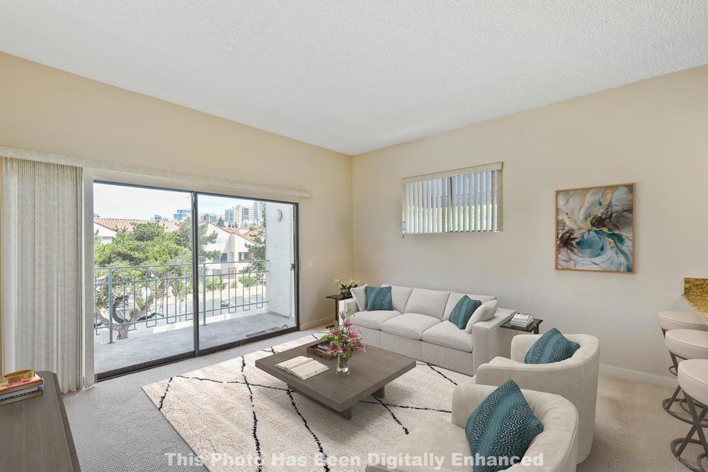 8310 Regents Rd 3E — photo