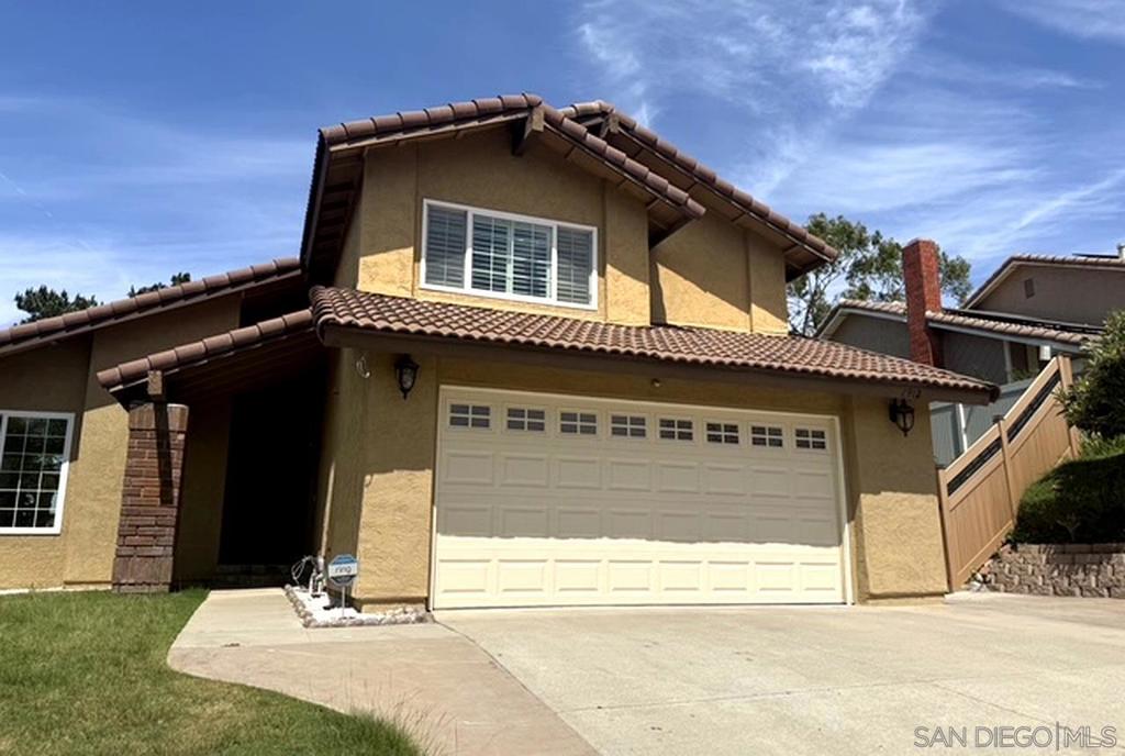 2912 Shady Pine St — photo