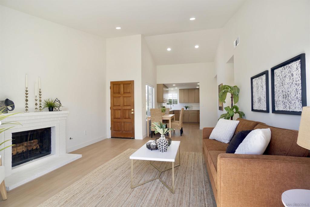 2877 Sanford Lane — photo