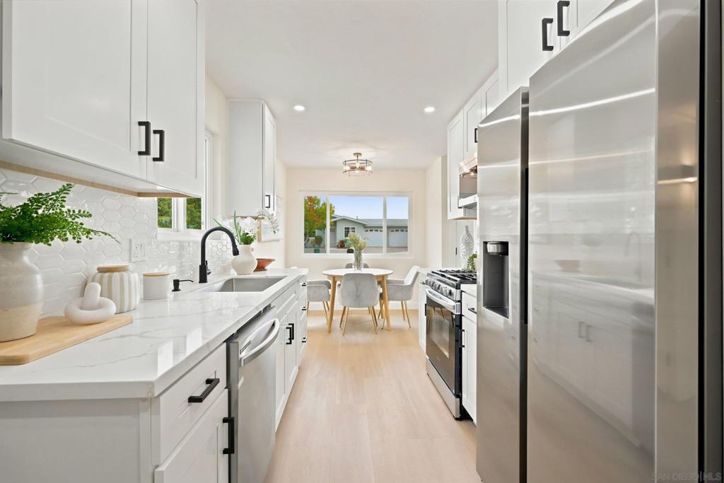 3746 Gail Dr — photo