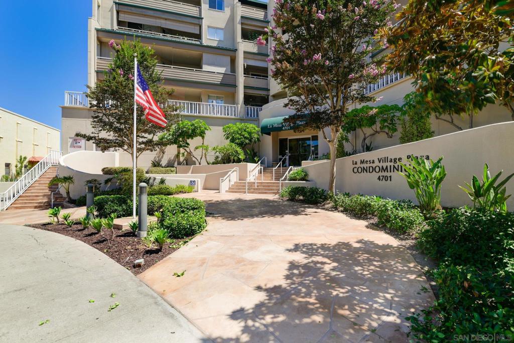 4701 Date Ave 423 — photo