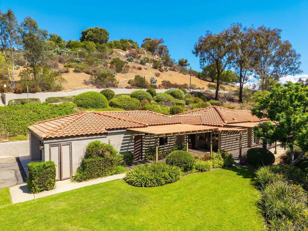 1301 Gary Lane — photo