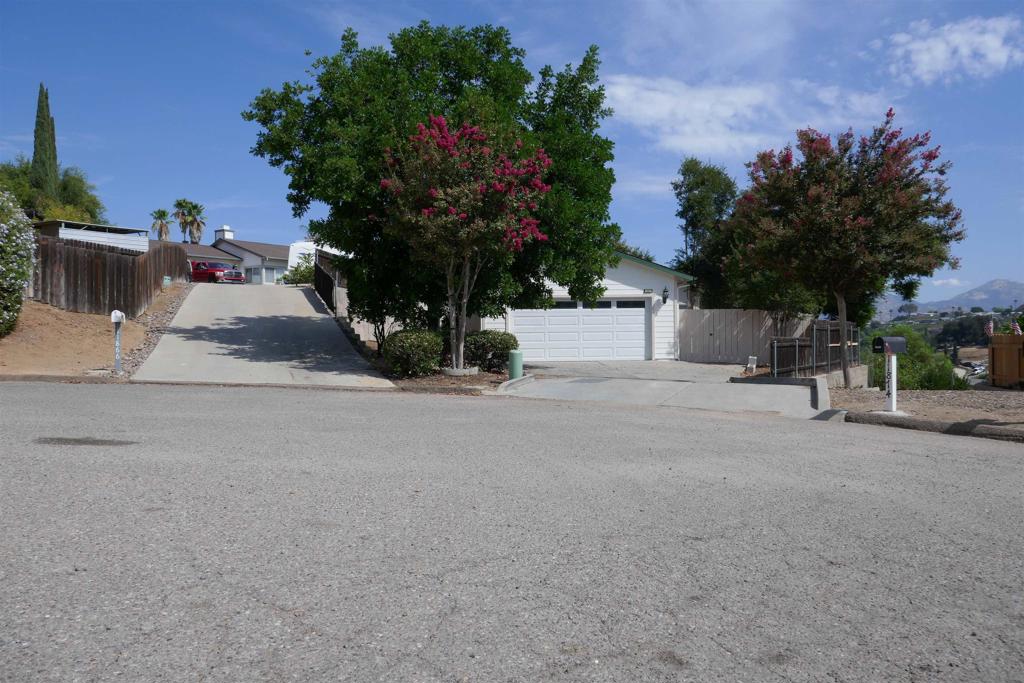 11874 Gardena Lane — photo