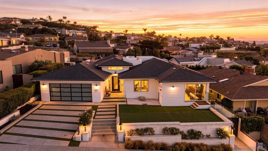 5431 Candlelight Drive — photo