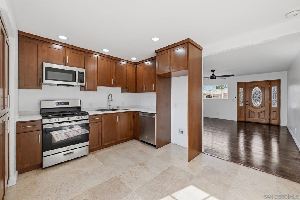 2473 Highland Ave. — photo