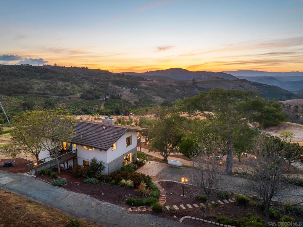 10889 San Gabriel Way — photo