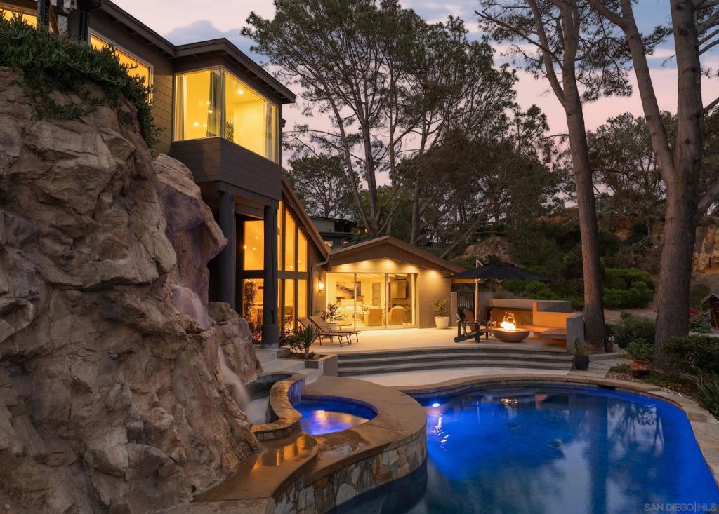 390 Hidden Pines Rd — photo