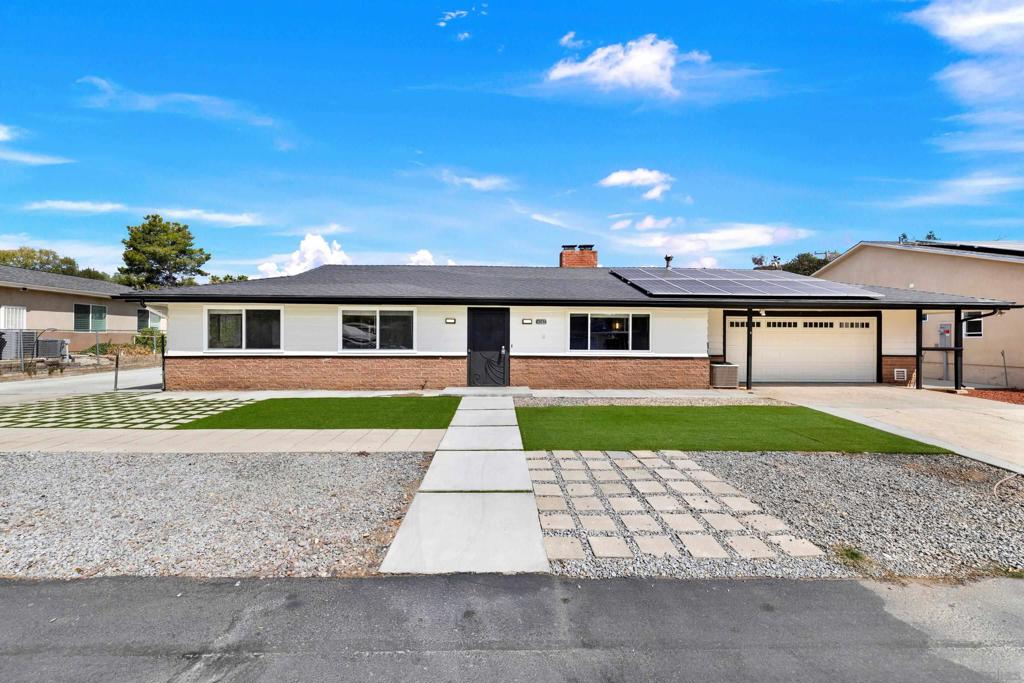 14382 Poway Road — photo