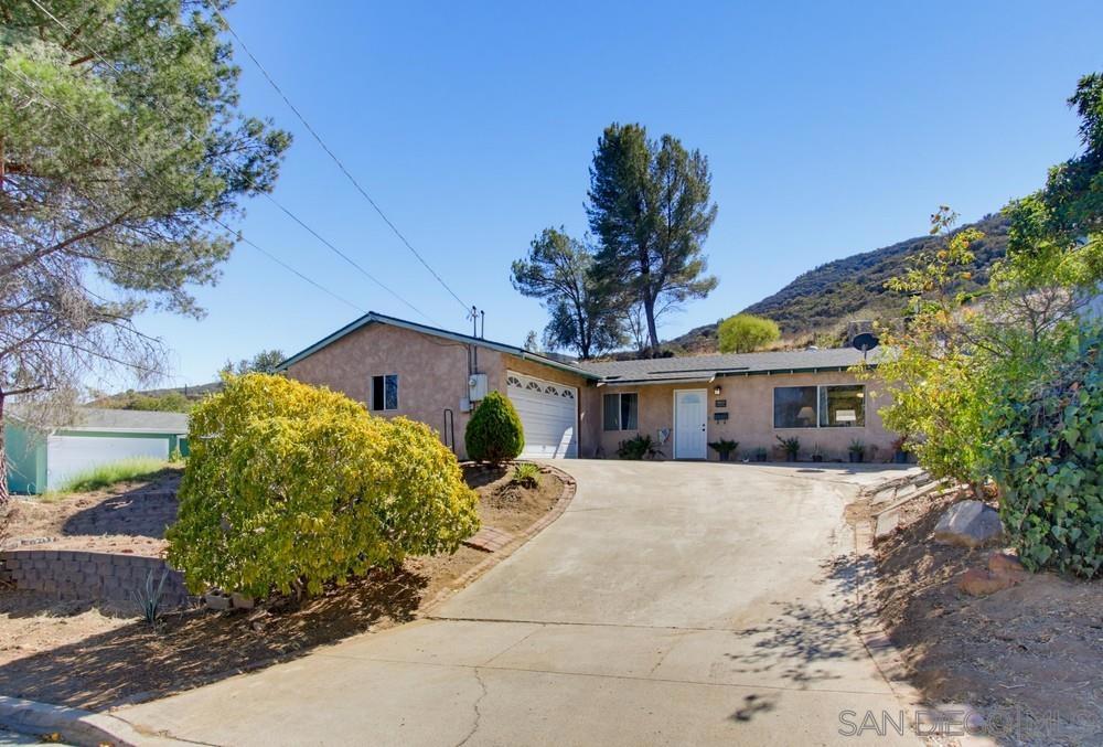 7945 Shantung Dr — photo