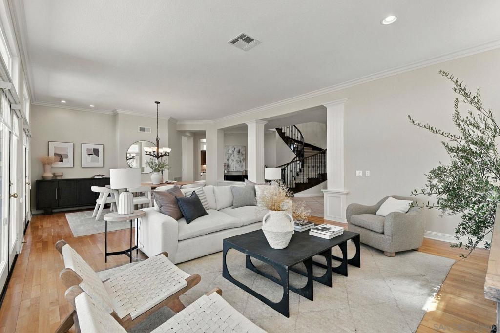 5722 Brittany Forrest — photo