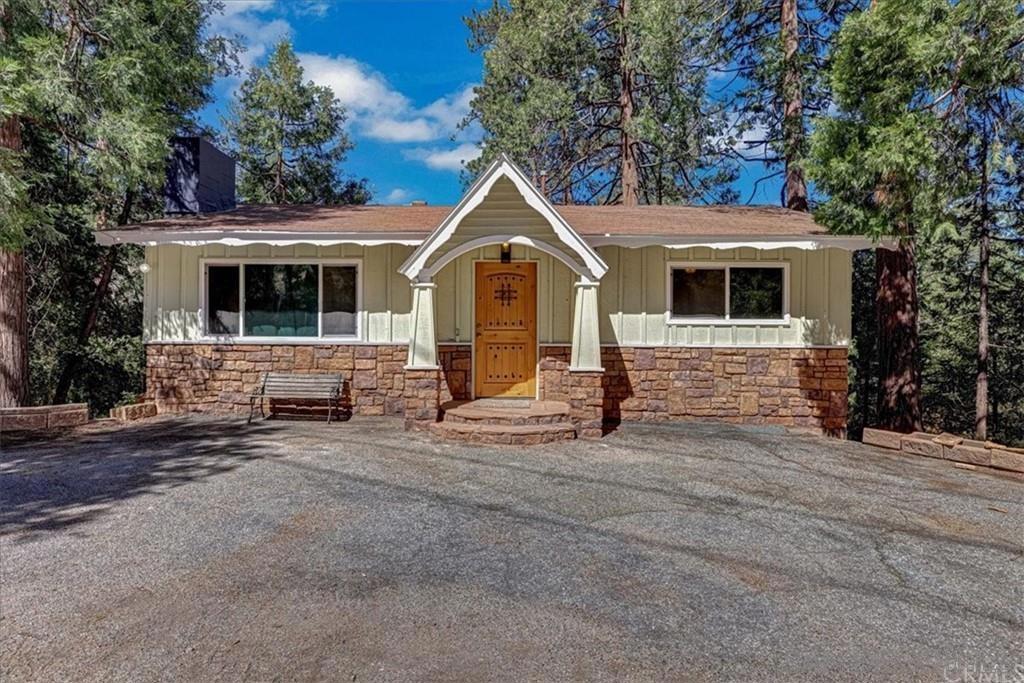 26127 Saunders Meadow Road — photo