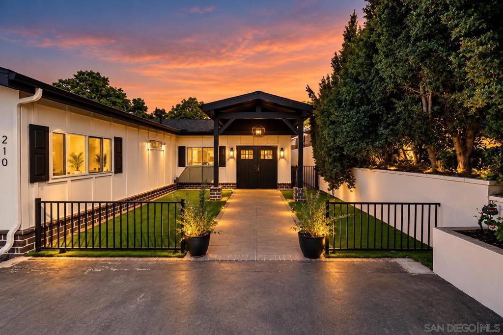 210 S Orange Avenue, Fallbrook, CA 92028 — photo 3