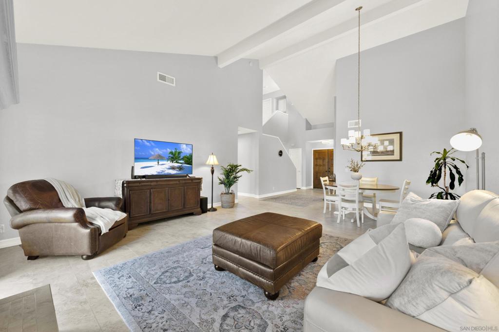 15636 Via Calanova — photo
