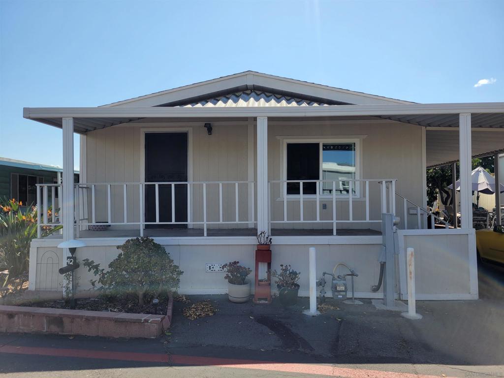 1515 E Capalina Rd Spc 42 — photo