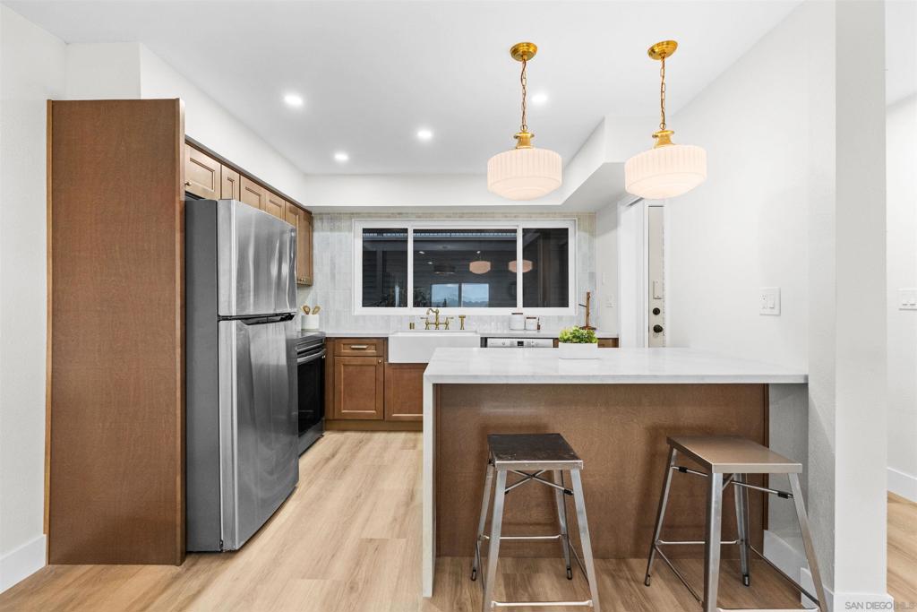 3606 Vista Rey 8 — photo