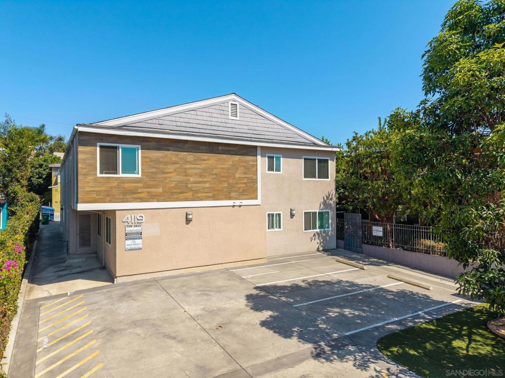 4119 Arizona St — photo