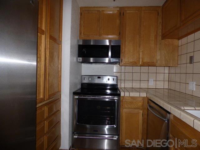 5665 Friars Rd 208 — photo