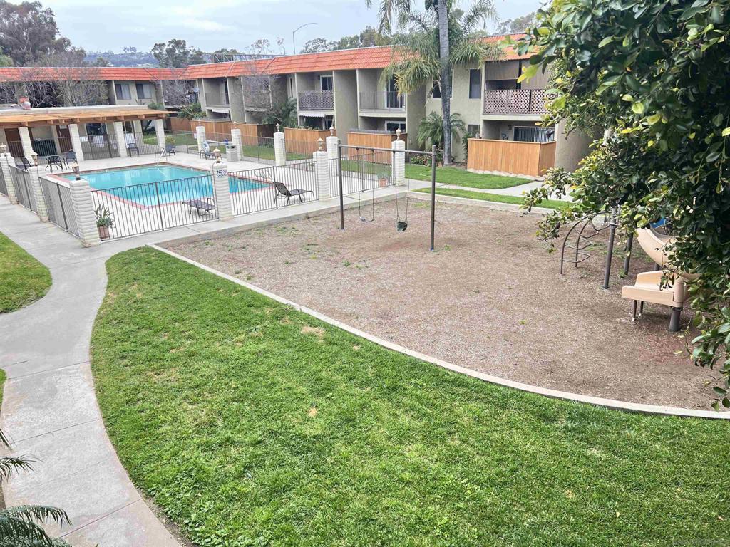 589 N Johnson Ave 247 — photo
