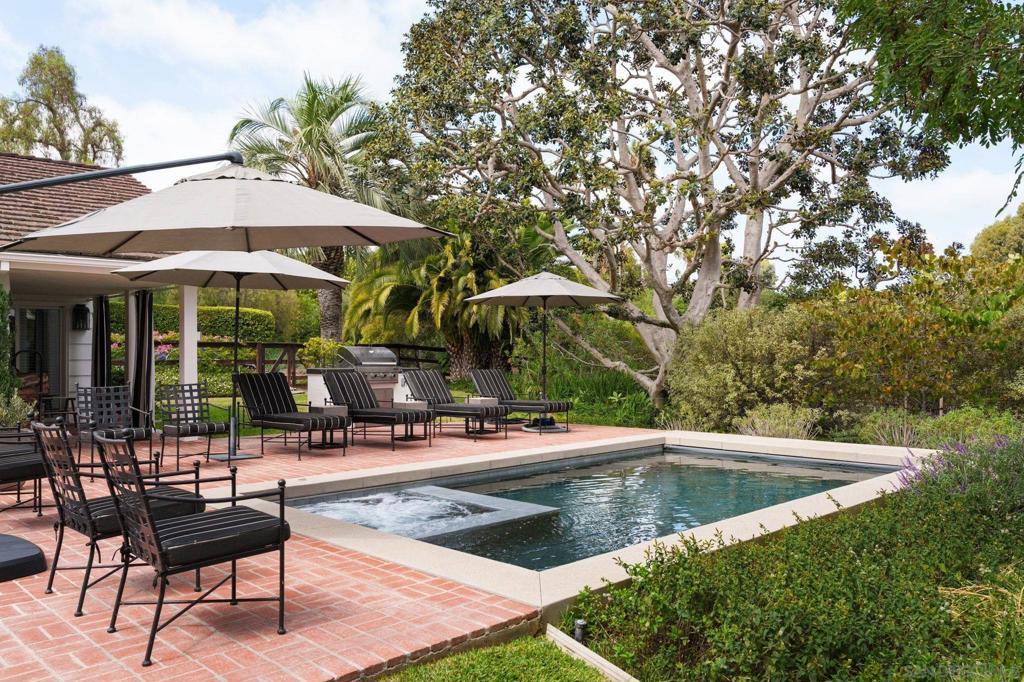 6055 Lago Lindo — photo