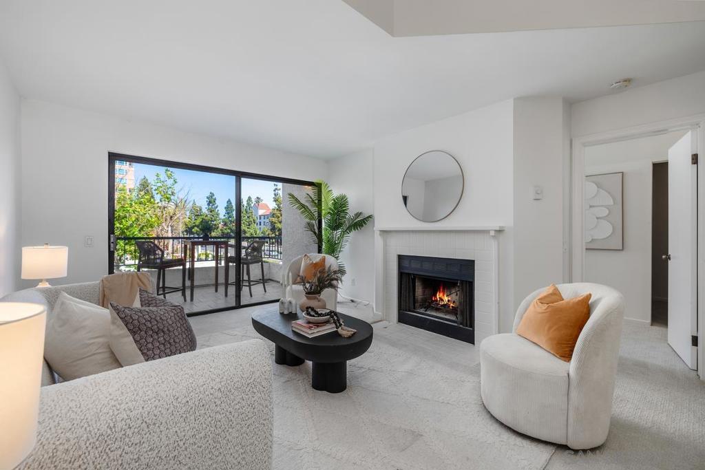 3525 Lebon Dr. Unit 302 — photo