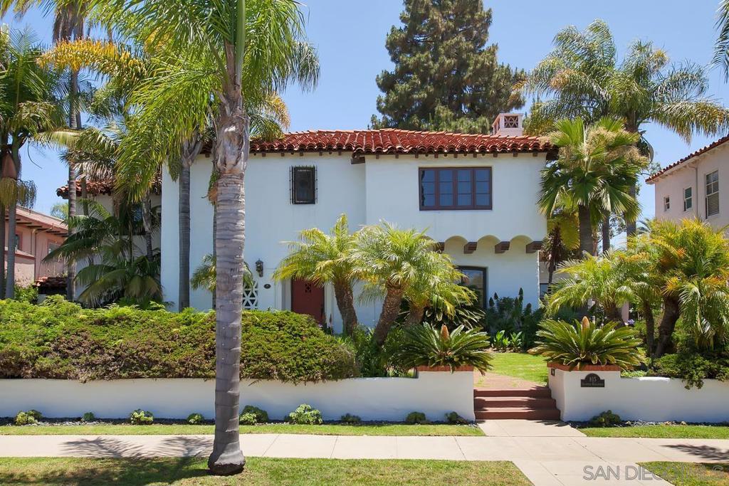815 Alameda Boulevard — photo