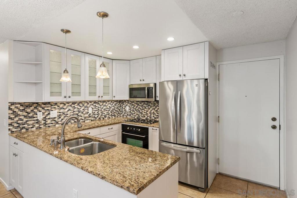 8308 Regents Rd 1O — photo