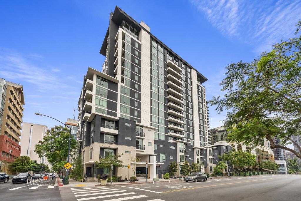 425 W Beech Street Unit 314 — photo