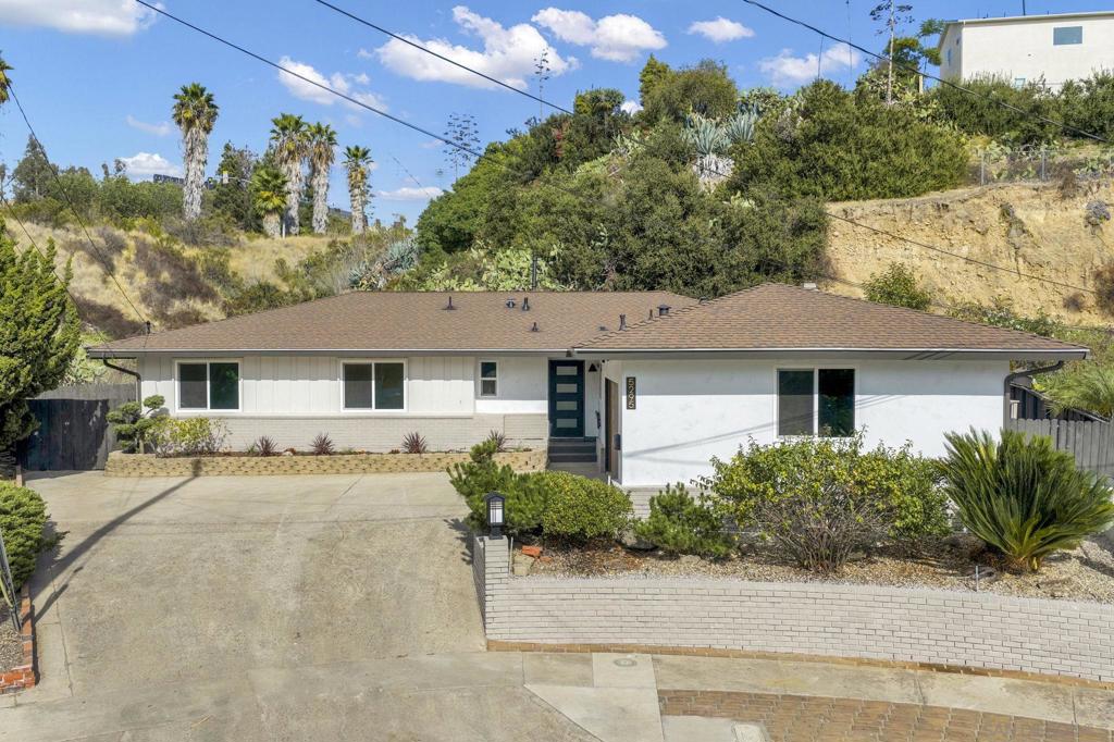5295 Joan Court — photo