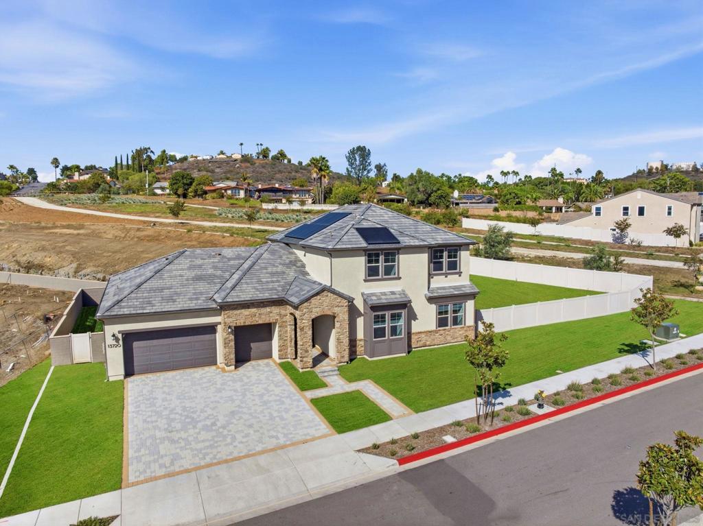 13720 Dean Court — photo