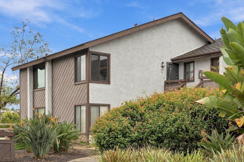 1675 Melrose Avenue Unit L — photo
