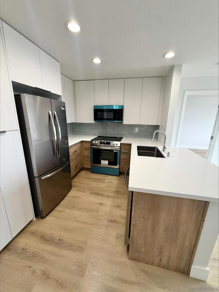3020 Cowley Way Unit 207 — photo