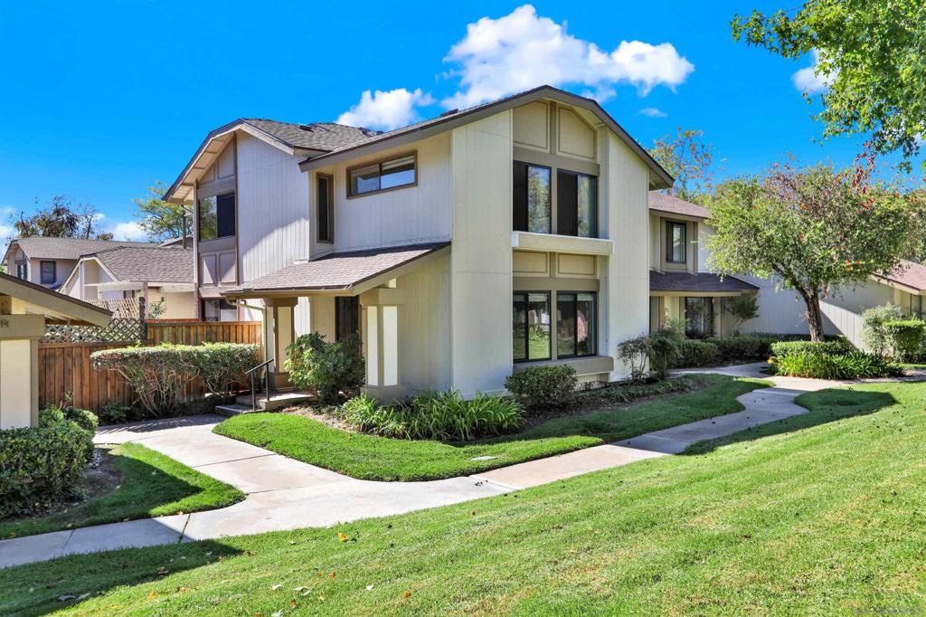 10148 Dafne Ln — photo