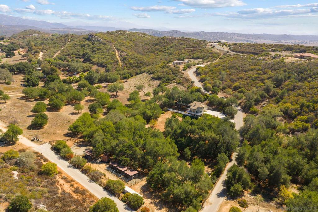 26285 Calle De Encinas — photo