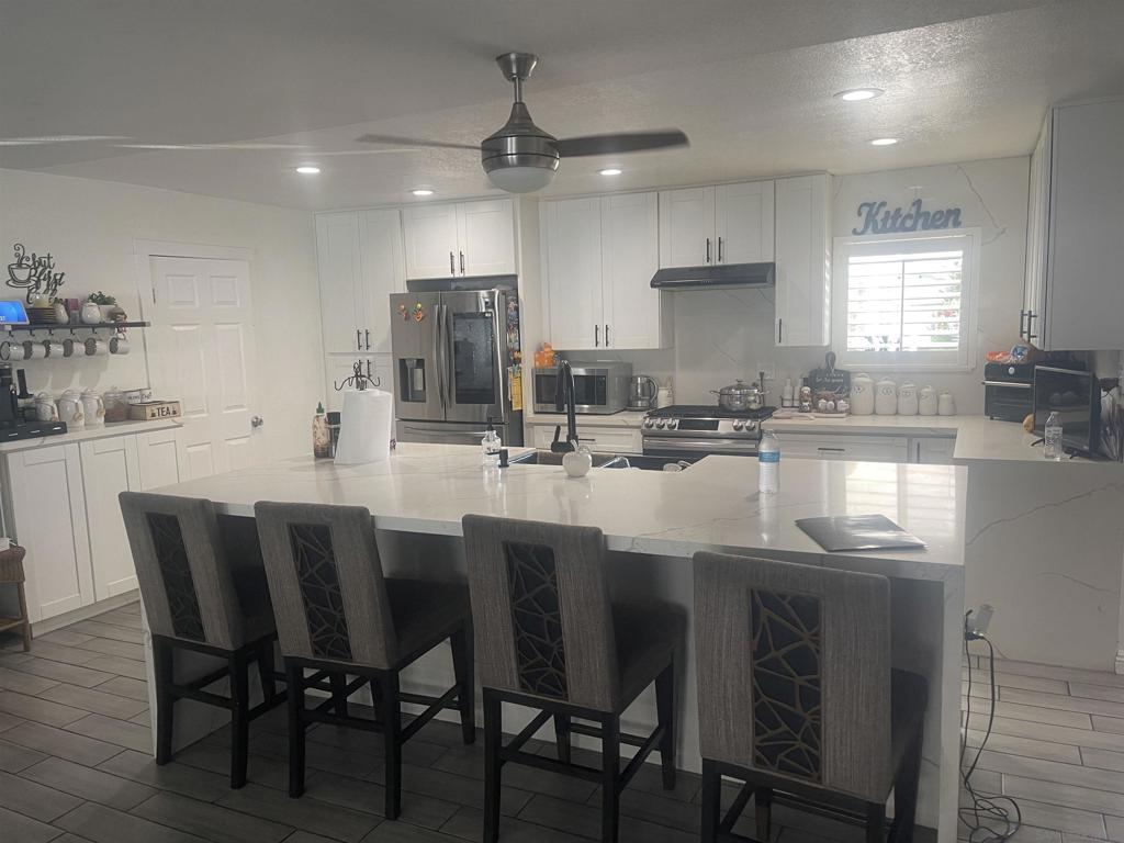 7242 Peter Pan Ave — photo