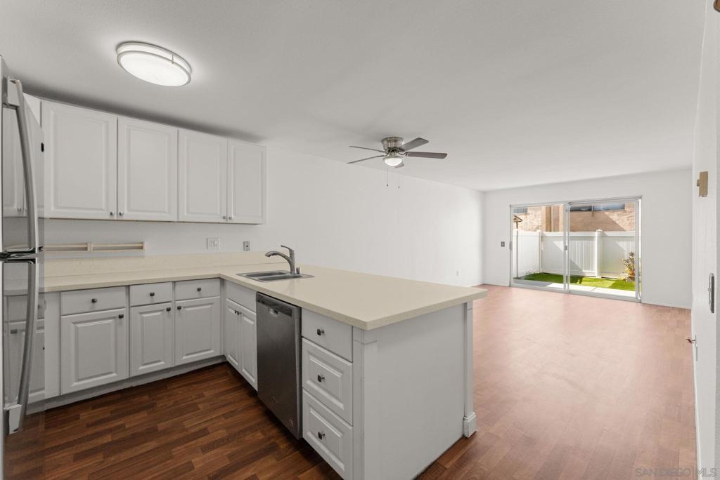 8034 Linda Vista Unit 1Q — photo