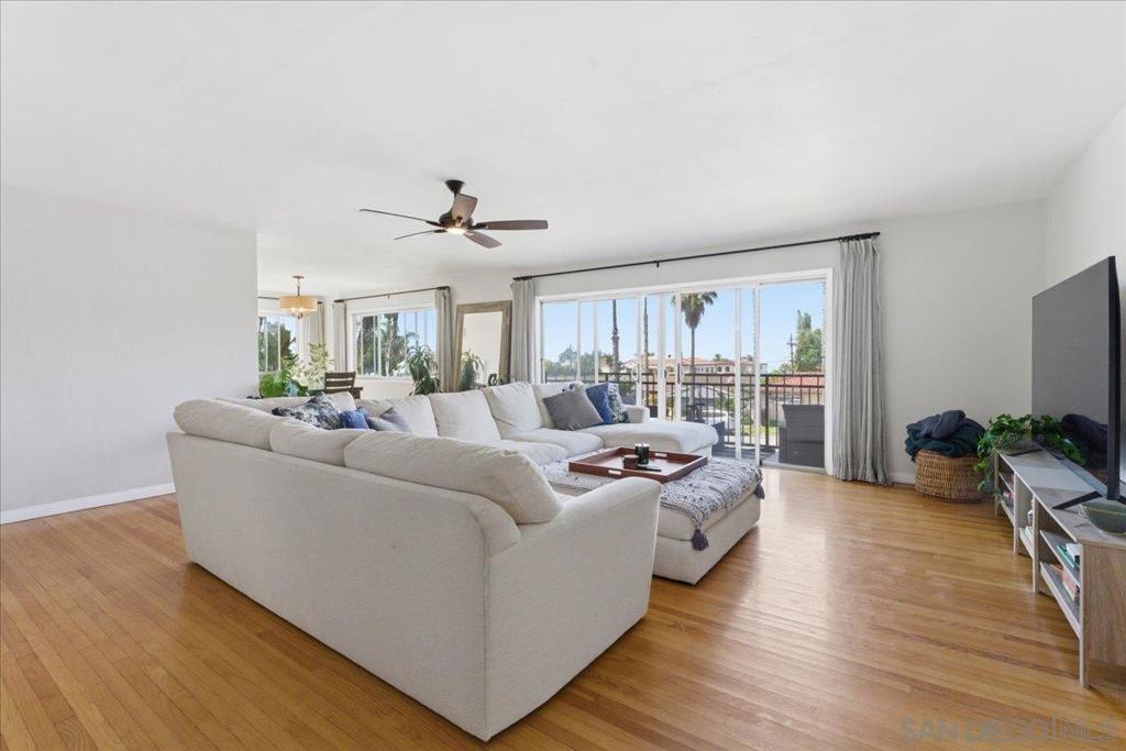 5367 La Jolla Blvd Unit 52 — photo